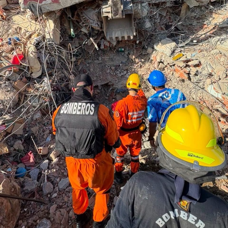 La misi�n humanitaria argentina rescat� con vida a dos menores